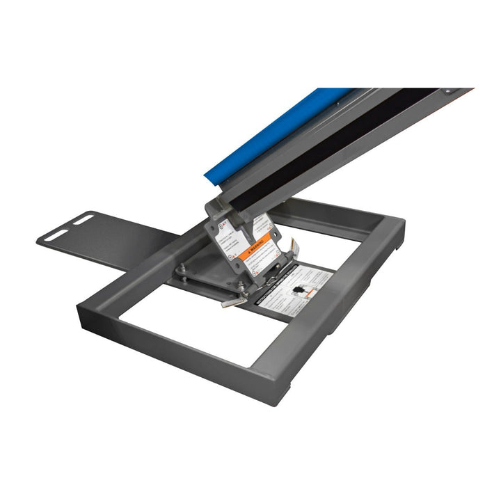 Gill AGX M4 pole vault standard angled base